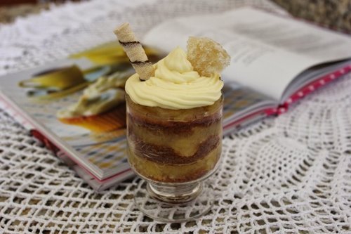 Taça de Café Surpresa (Baba de moça com Merengue)
