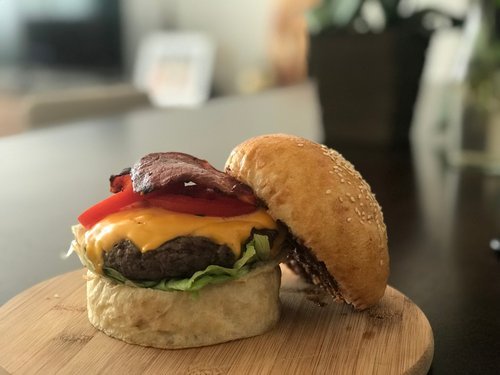 Hamburguer de Carne com Anchovas
