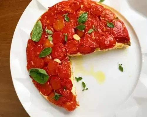 Torta invertida de tomates